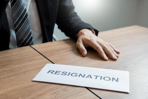 Managers guide to employee resignations cover image